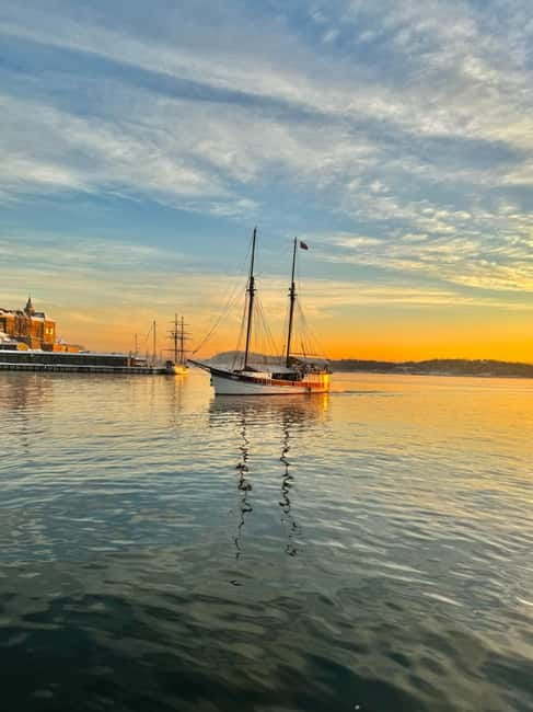 Oslo: Oslo Fjord Sightseeing Cruise by Sailing Ship - What the heated deck is really like