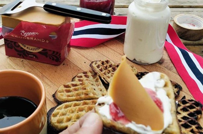 Oslo’s Ultimate Fjord View Hike & Norwegian Waffle Workshop - What the guide adds to the walk