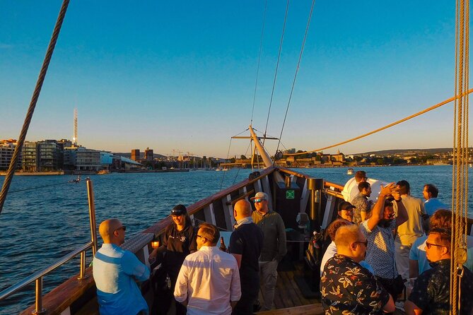 Oslofjord Dinner Cruise on a sailing ship - Who should book the Oslofjord dinner cruise?