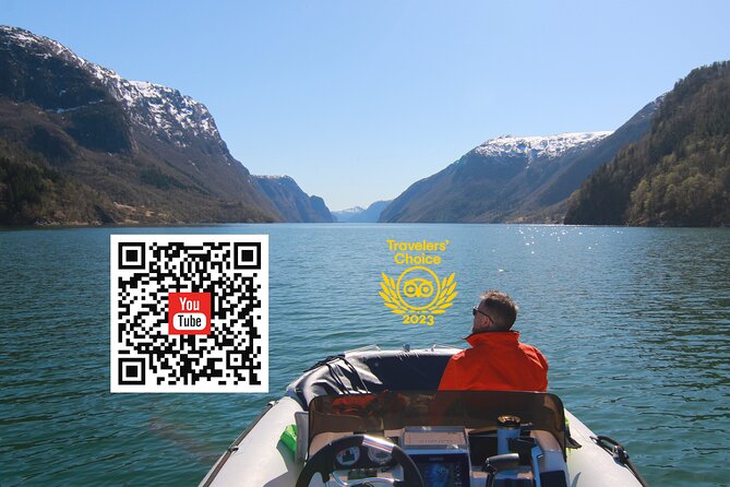 Private Cruise: Mostraumen by Zodiac or Lux Pontoon Boat - Pontoon or RIB: which boat should you choose?