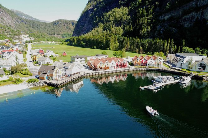 Private Cruise: Mostraumen by Zodiac or Lux Pontoon Boat - Skipshelleren: 8,000 years beside the water
