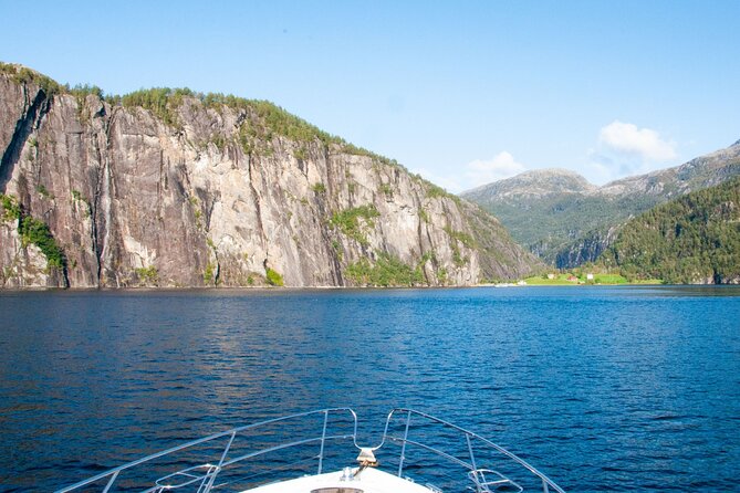 Private Fjord and waterfalls cruise to Modal- Mostraumen - Bergsåa and the return through Osterfjorden