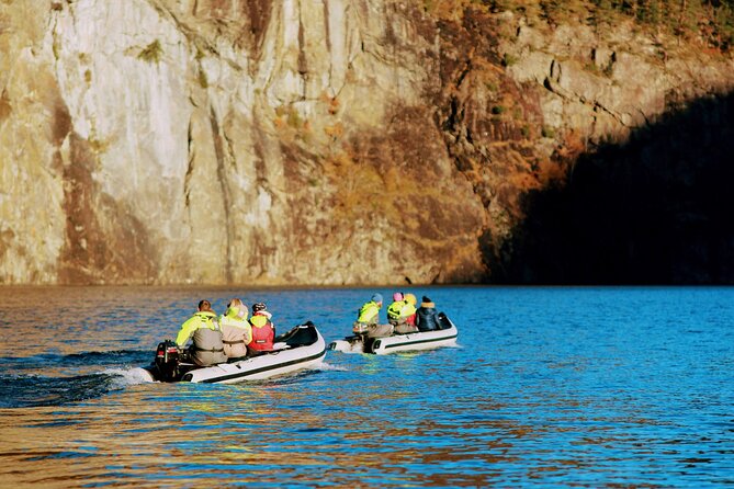 Private Fjordcruise by Luxury Pontoon Boat - Bergen Fjords - A quieter side of the Bergen fjords