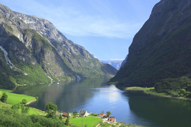 Private guided, Bergen to Oslo - Nærøyfjord Cruise & Flåm Railway - Why this private route works so well