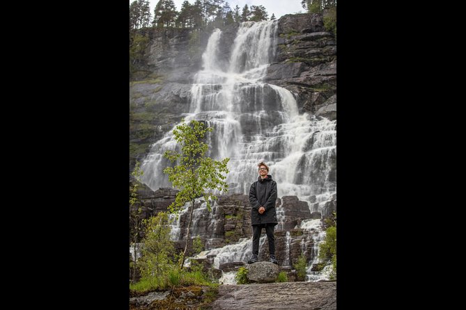 PRIVATE GUIDED TOUR: Highlights of Norway – Trip to the Sognefjord – WINTER - Gudvangen and the Nærøyfjord choice