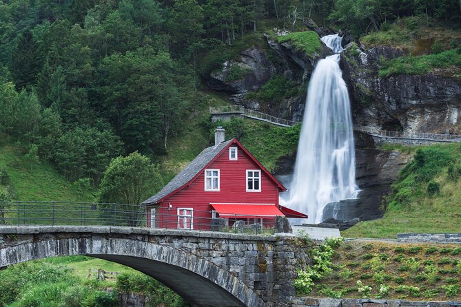 Private Guided Tour of Bergen and the Best of Norwegian Fjords - The Return Drive to Bergen