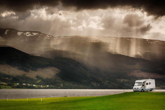Private tour to Sognefjord and Flåm from Bergen, 24 hr refundable - What the private guide adds