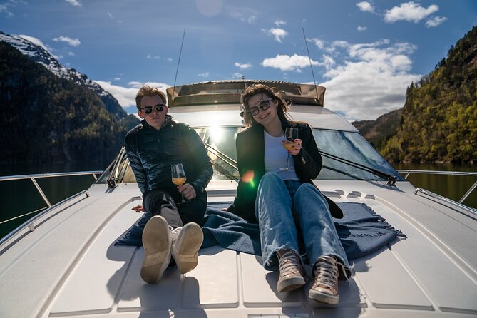 Private yacht Cruise in Flåm and Gudvangen, Nærøyfjord - Starting in Flåm near the harbor and train station