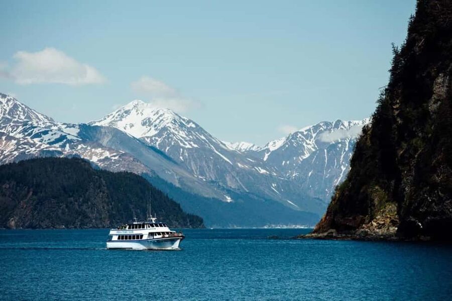 Seward: Kenai Fjords National Park Glacier & Wildlife Cruise - Watching the fjords take shape