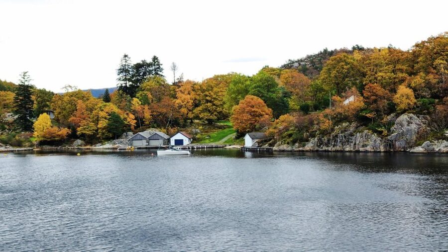 Stavanger: Electric Fjord Cruise to Lysefjord & Preikestolen - A boat built for Norway’s changeable weather