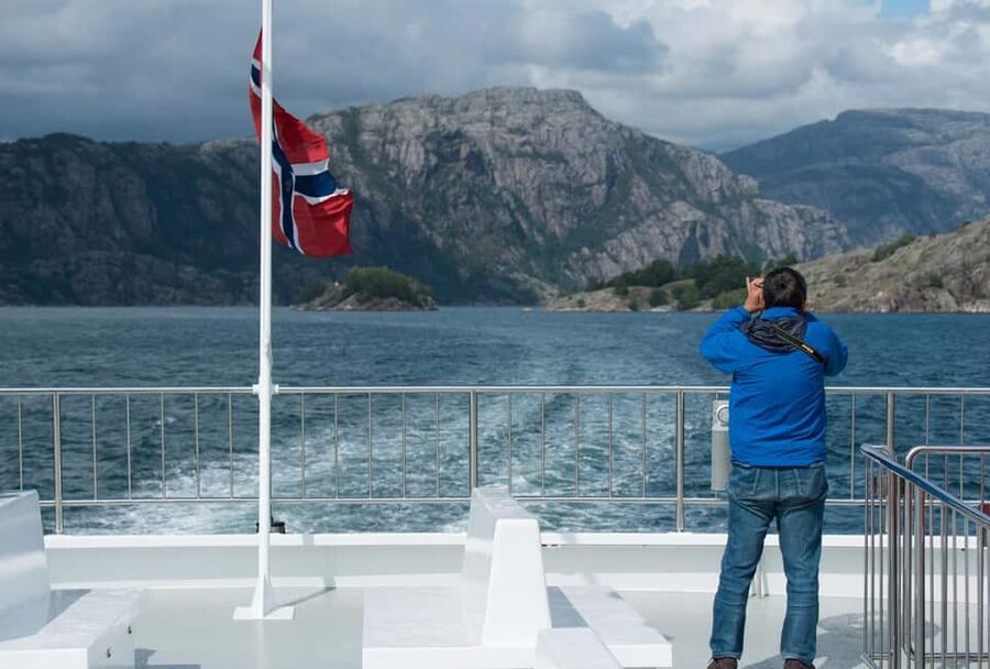 Stavanger: Electric Fjord Cruise to Lysefjord & Preikestolen - How the weather changes the experience
