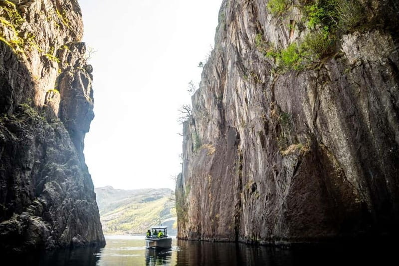 Stavanger: Guided Lysefjord Cruise to Pulpit Rock - Seeing Pulpit Rock from 604 meters below