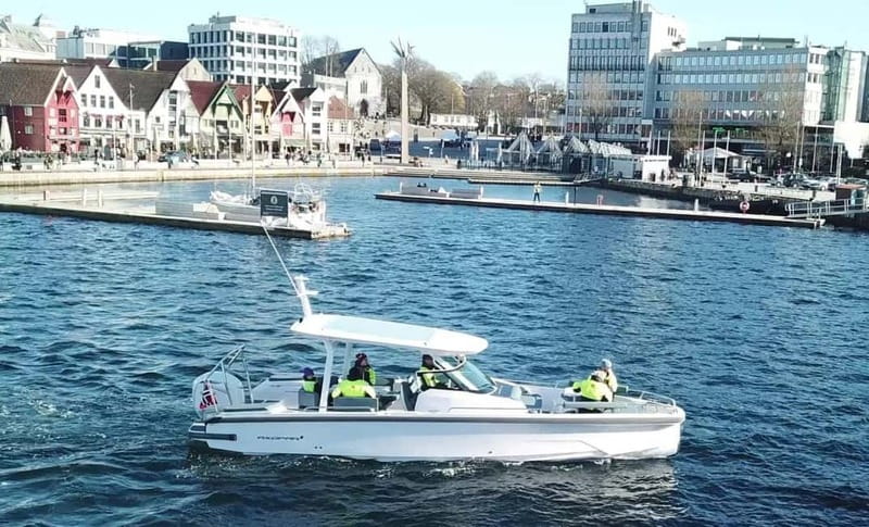 Stavanger: Guided Lysefjord Cruise to Pulpit Rock - The possible free minibus upgrade