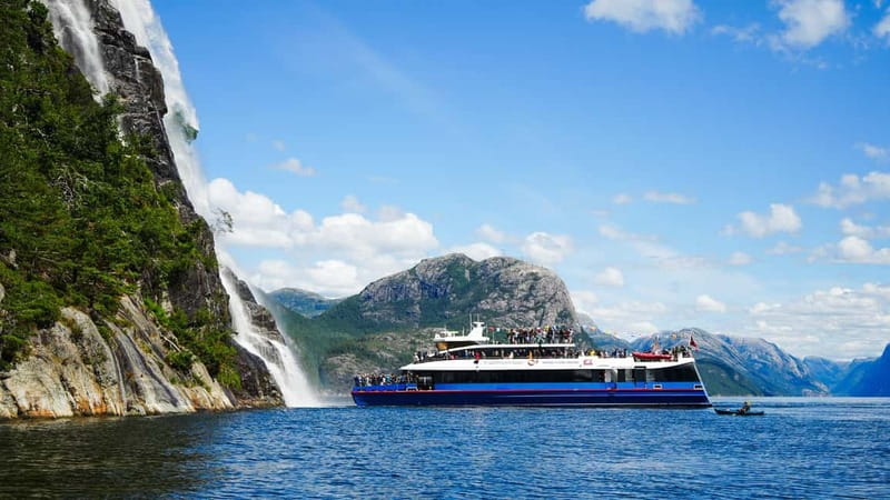 Stavanger: Lysefjorden Cruise and Preikestolen Hike - Key points to know before you book