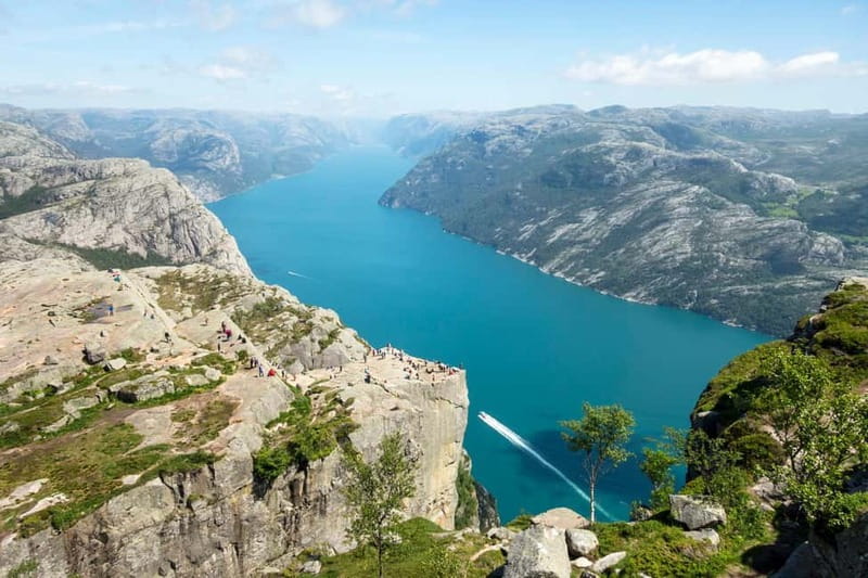 Stavanger: Lysefjorden Cruise and Preikestolen Hike - Lysefjord from the water