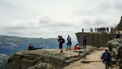 Lysefjorden Cruise and Preikestolen Hike