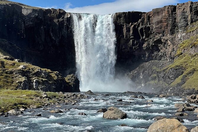 Studlagil Canyon and Waterfall Tour from Seydisfjordur - Guides, music, and the human side of the day