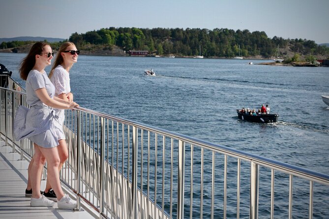 Sustainable Cruise in Oslofjord with audioguiding - Food, Drinks, and Comfort Onboard