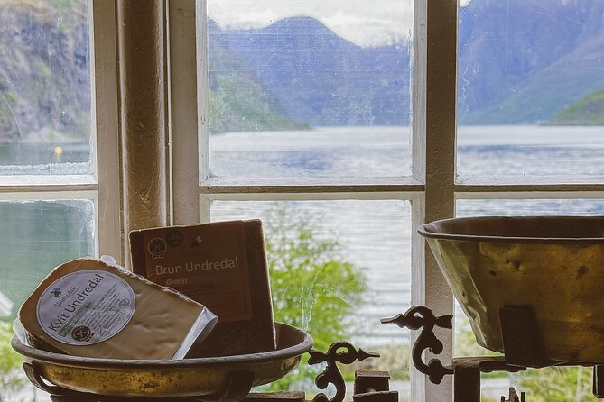 Taste of the Fjord Guided Food Tasting Experience in Flåm - What Happens During the One-Hour Visit