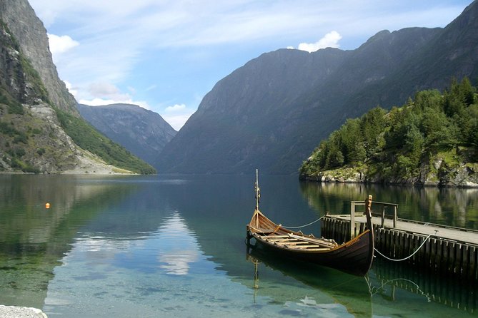 The Scenic Roadtrip, Oslo to Bergen via Flam & the Fjords - What the guides add to the journey