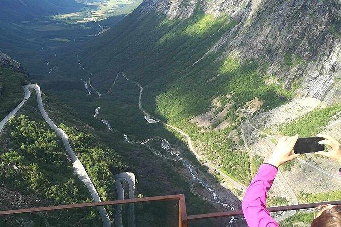 Trollstigen 100% Highlights Fjord to Troll 10 stops 16 seats max - Kopparsteinen looks across Storfjorden