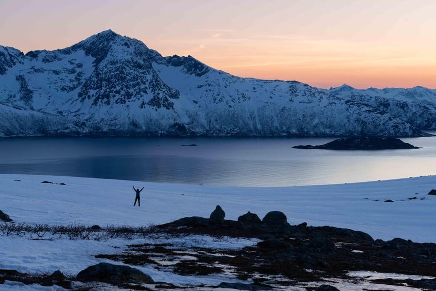 Tromsø: Fjords & Beaches Tour with Campfire and Arctic Food - Should you book this fjords and beaches tour?