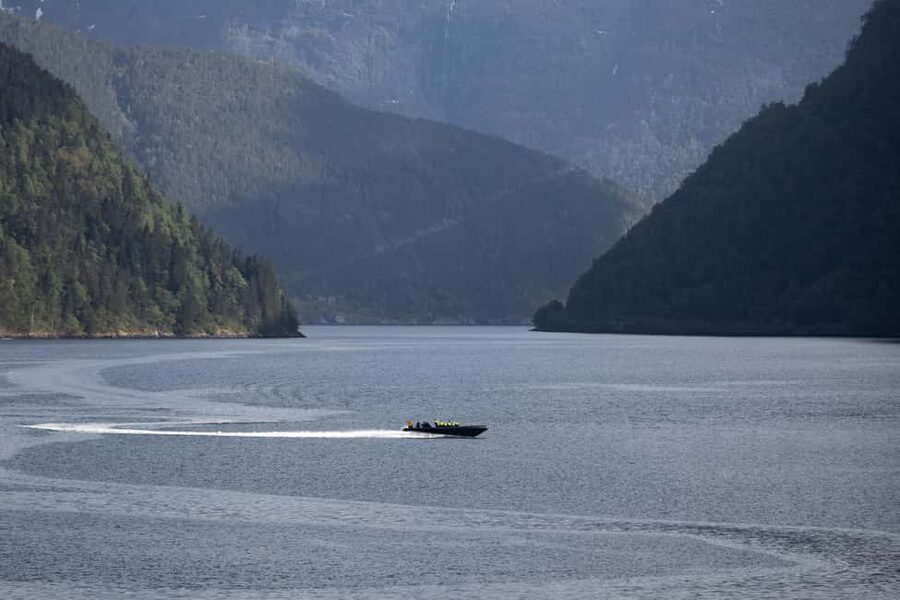 Ulvik adventure: Exploring Hardangerfjord's Osafjord by RIB - A one-hour route that uses its time well